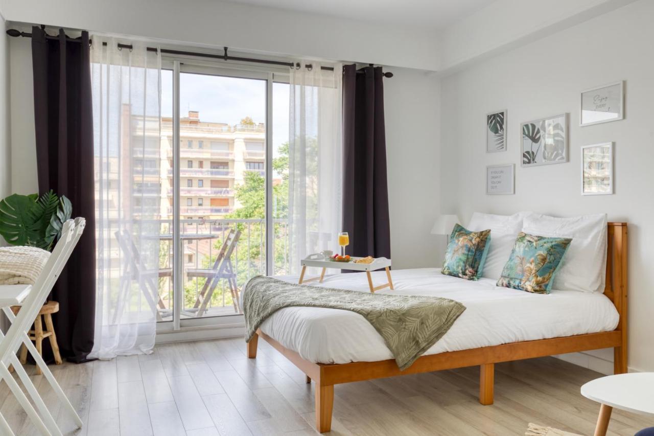 Zzzen Aux Portes De Paris Avec Parking Et Netflix 万塞讷 外观 照片